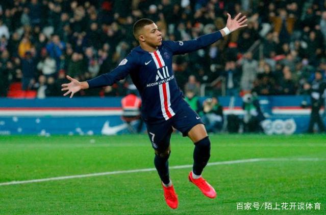 勇士120-113雄鹿！裁判承认错误，格林看清现实，库里也把话挑明