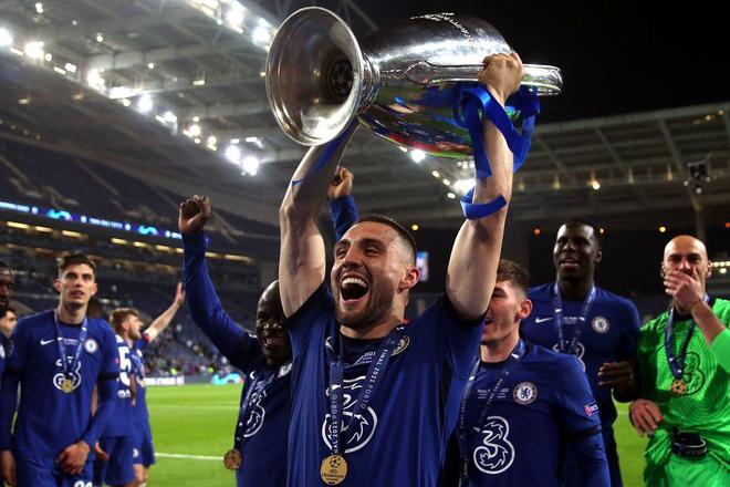 TA：曼城的真正对手不只是切尔西，还有疲劳和自满