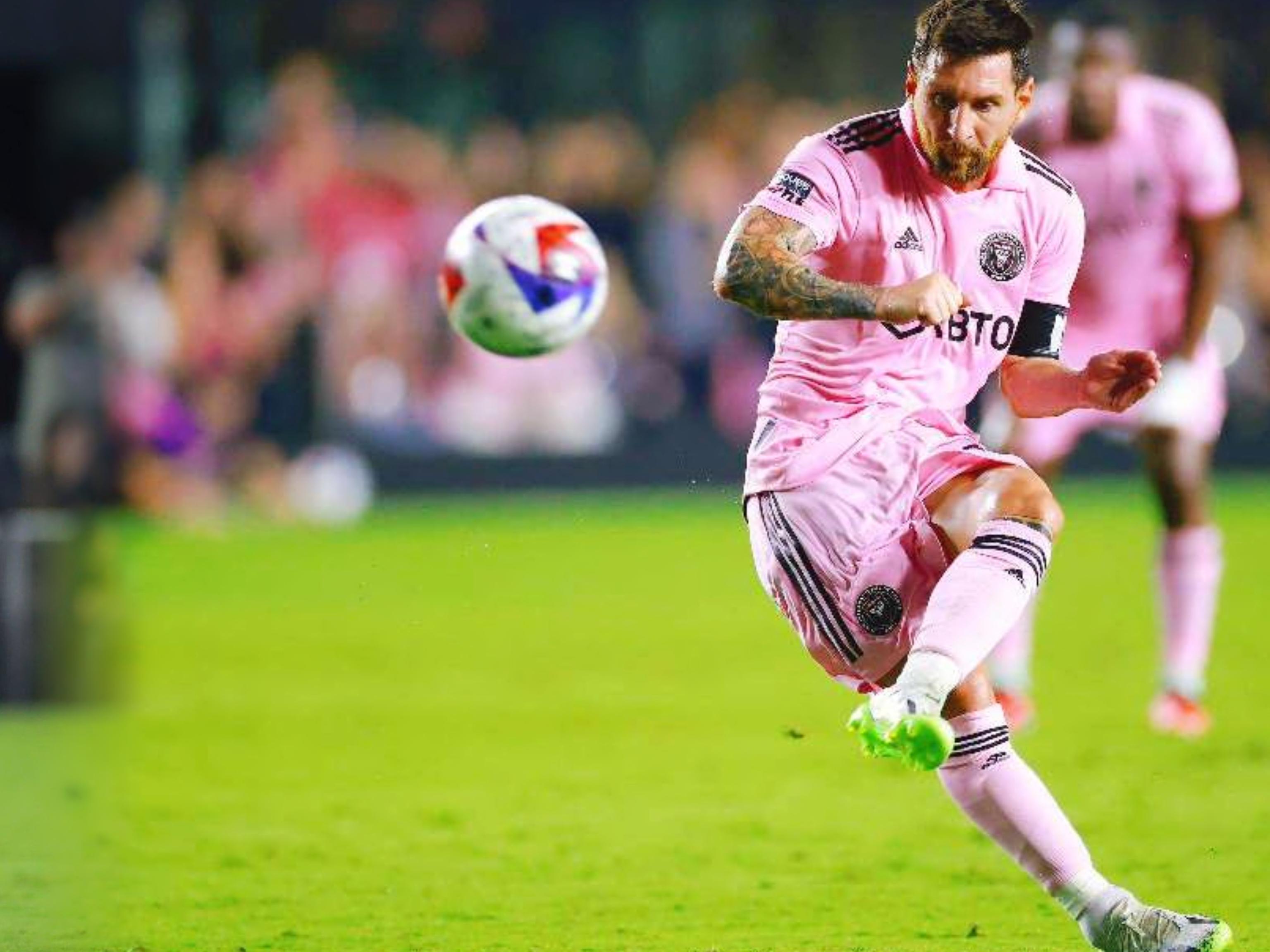 杨瀚森三分超姚明！篮板平生涯纪录